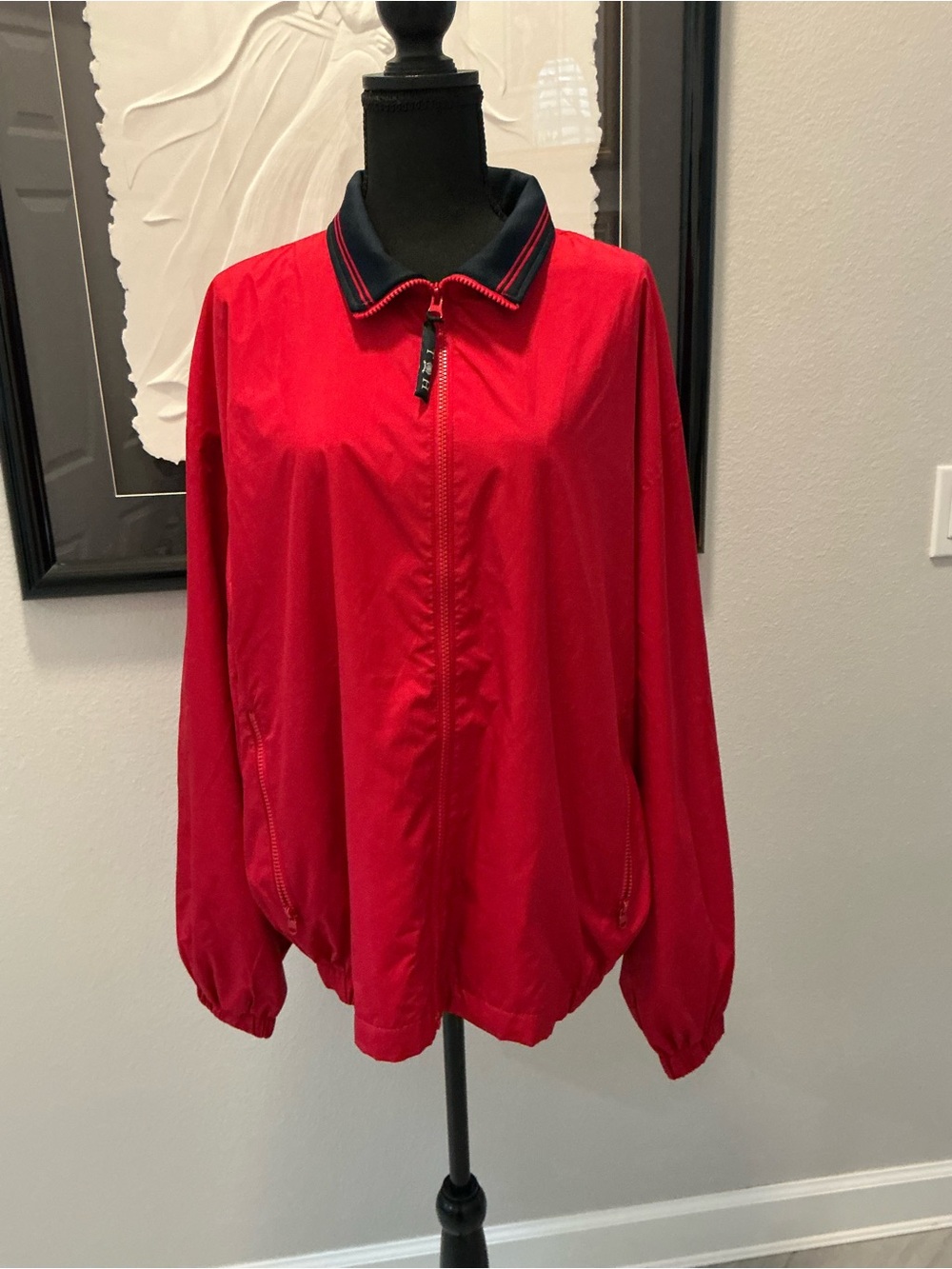 Tommy Hilfiger golf men’s XL red, full zip windbreaker jacket, mesh lined light
